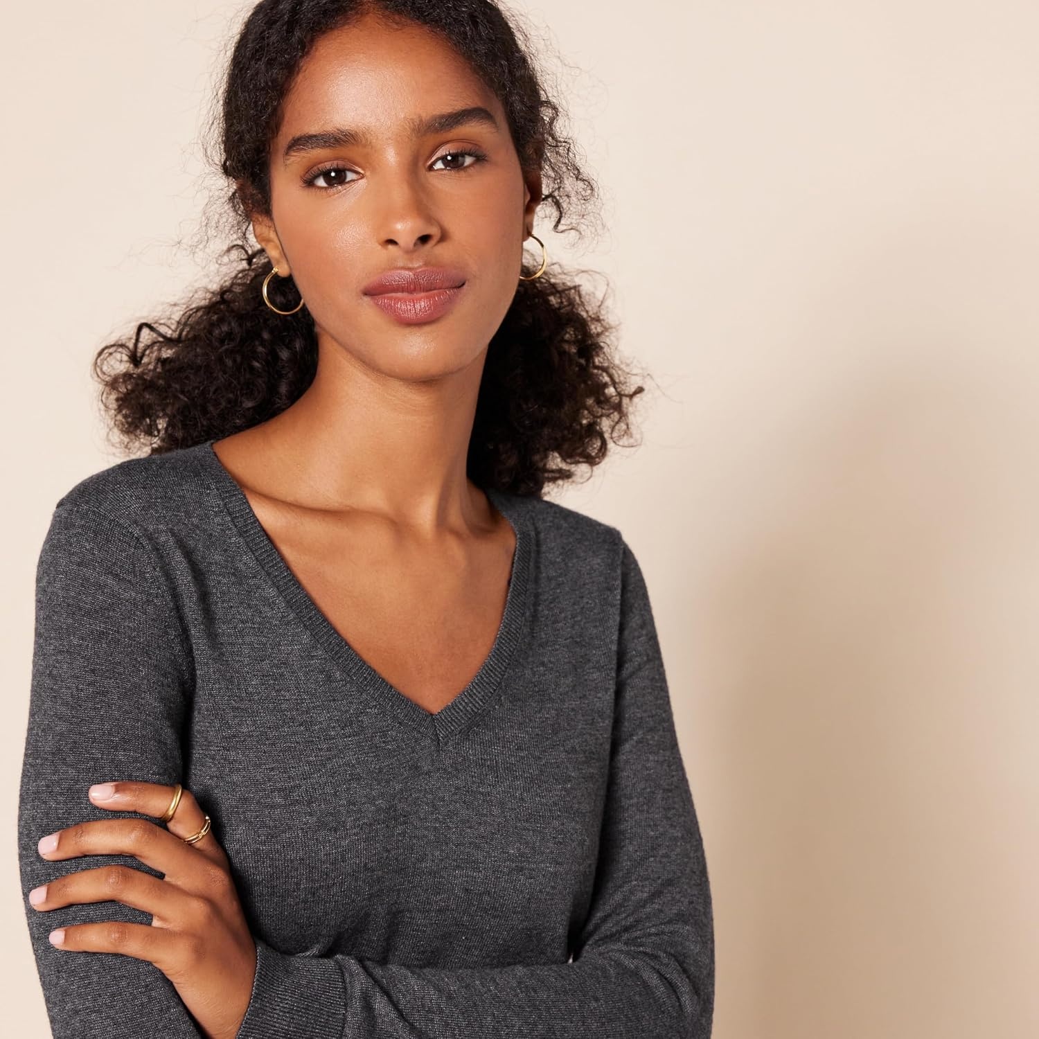 image:imageAmazon Essentials Womens RegularFit Lightweight LongSleeve VNeck Sweater Ribbed Cozy Soft Available in Plus SizeCharcoal Heather