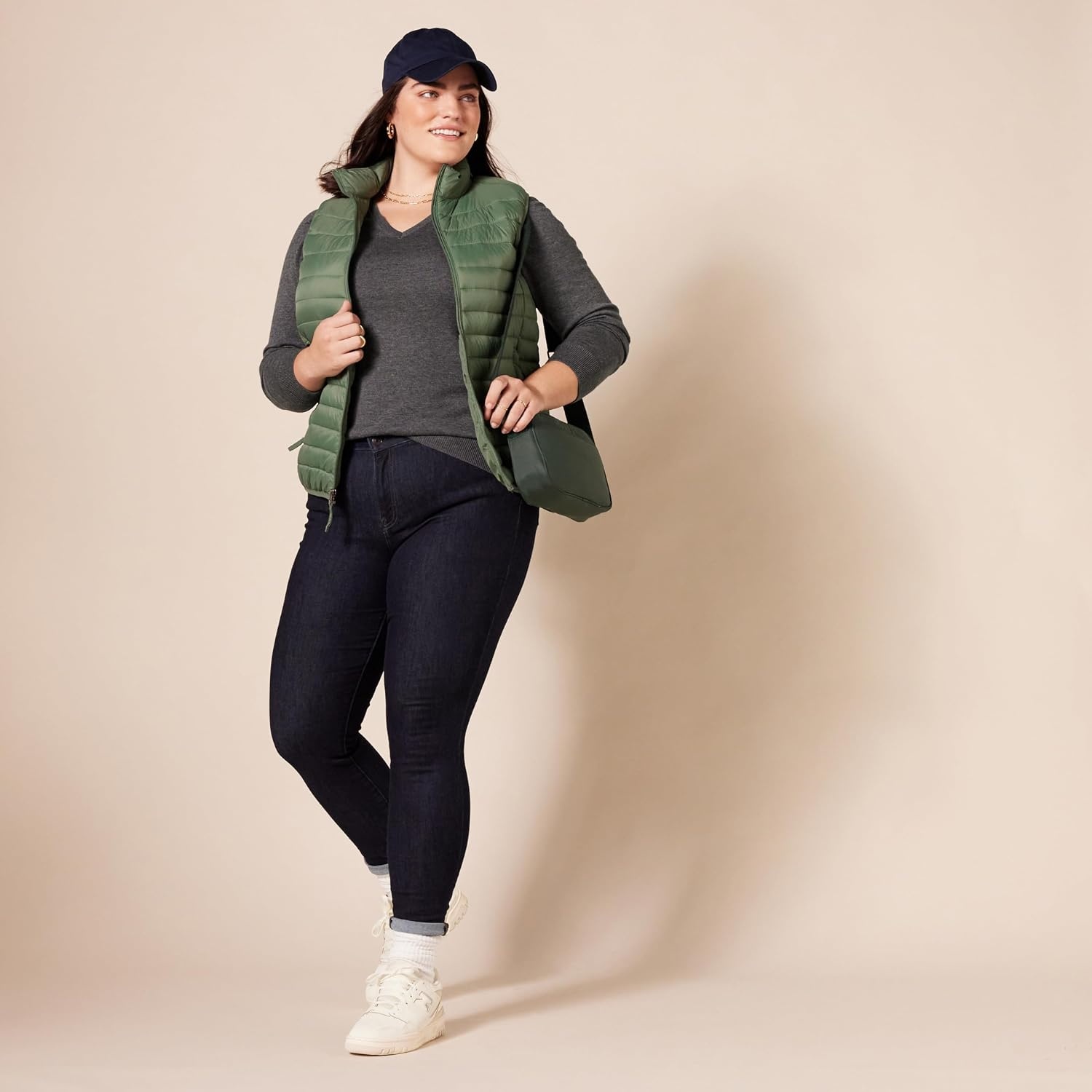 image:imageAmazon Essentials Womens RegularFit Lightweight LongSleeve VNeck Sweater Ribbed Cozy Soft Available in Plus SizeCharcoal Heather