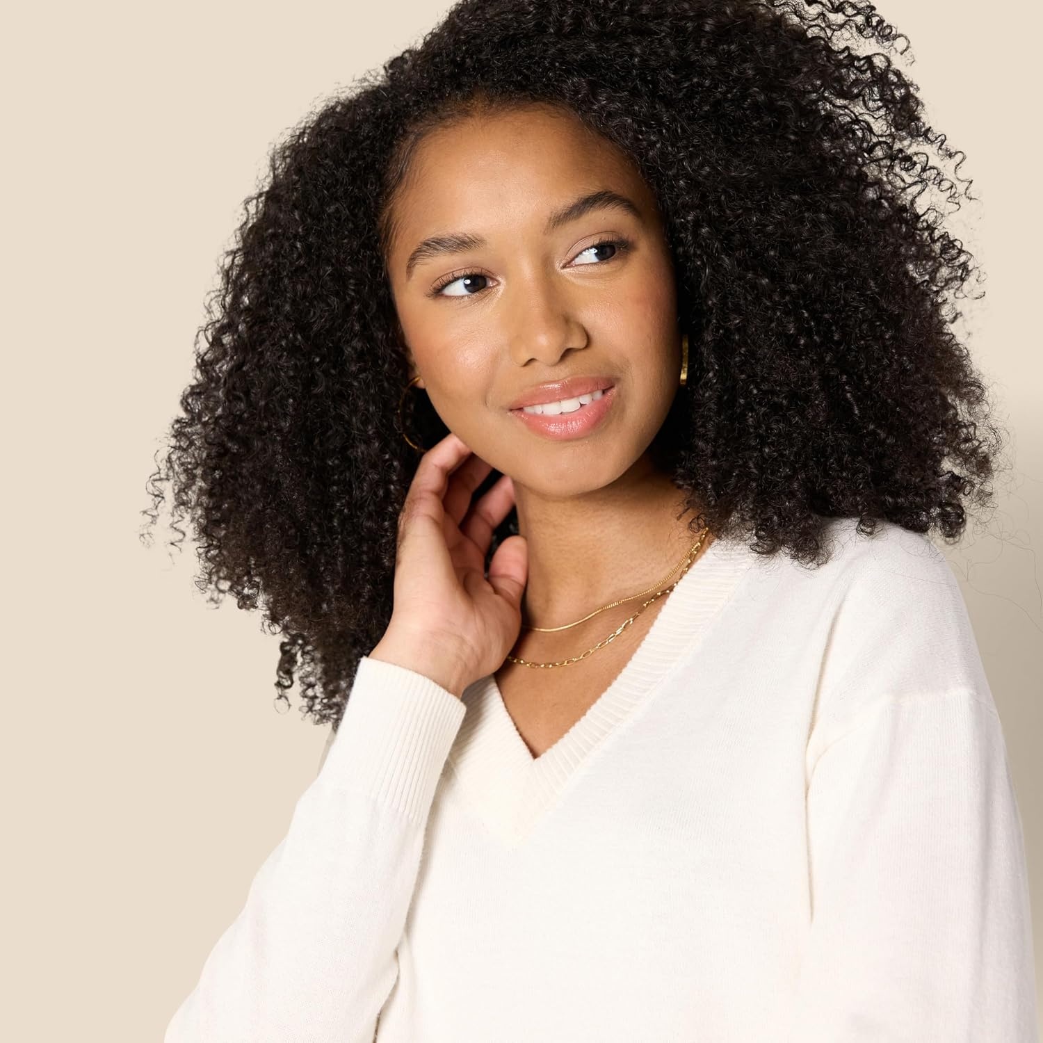 image:imageAmazon Essentials Womens RegularFit Lightweight LongSleeve VNeck Sweater Ribbed Cozy Soft Available in Plus SizeEggshell White