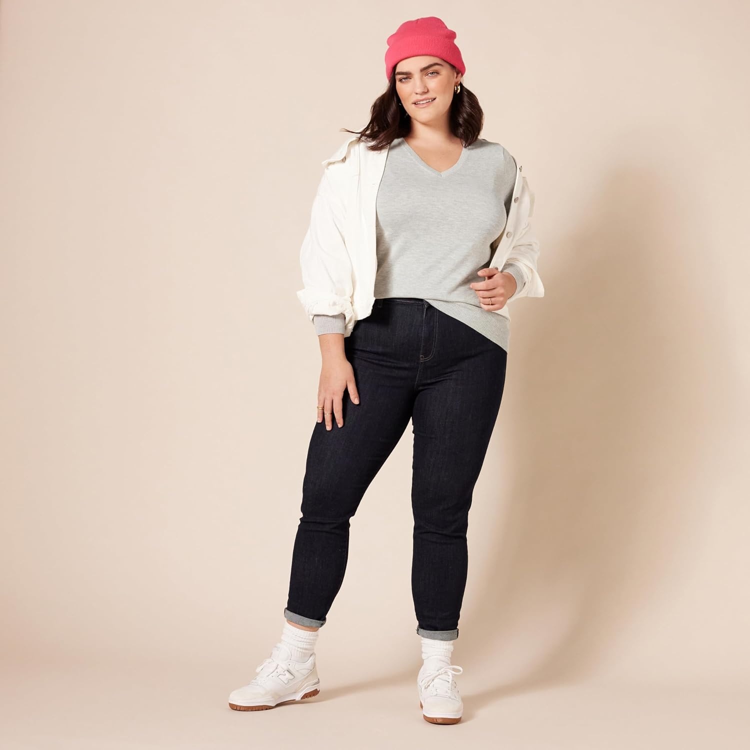 image:imageAmazon Essentials Womens RegularFit Lightweight LongSleeve VNeck Sweater Ribbed Cozy Soft Available in Plus SizeLight Grey Heather