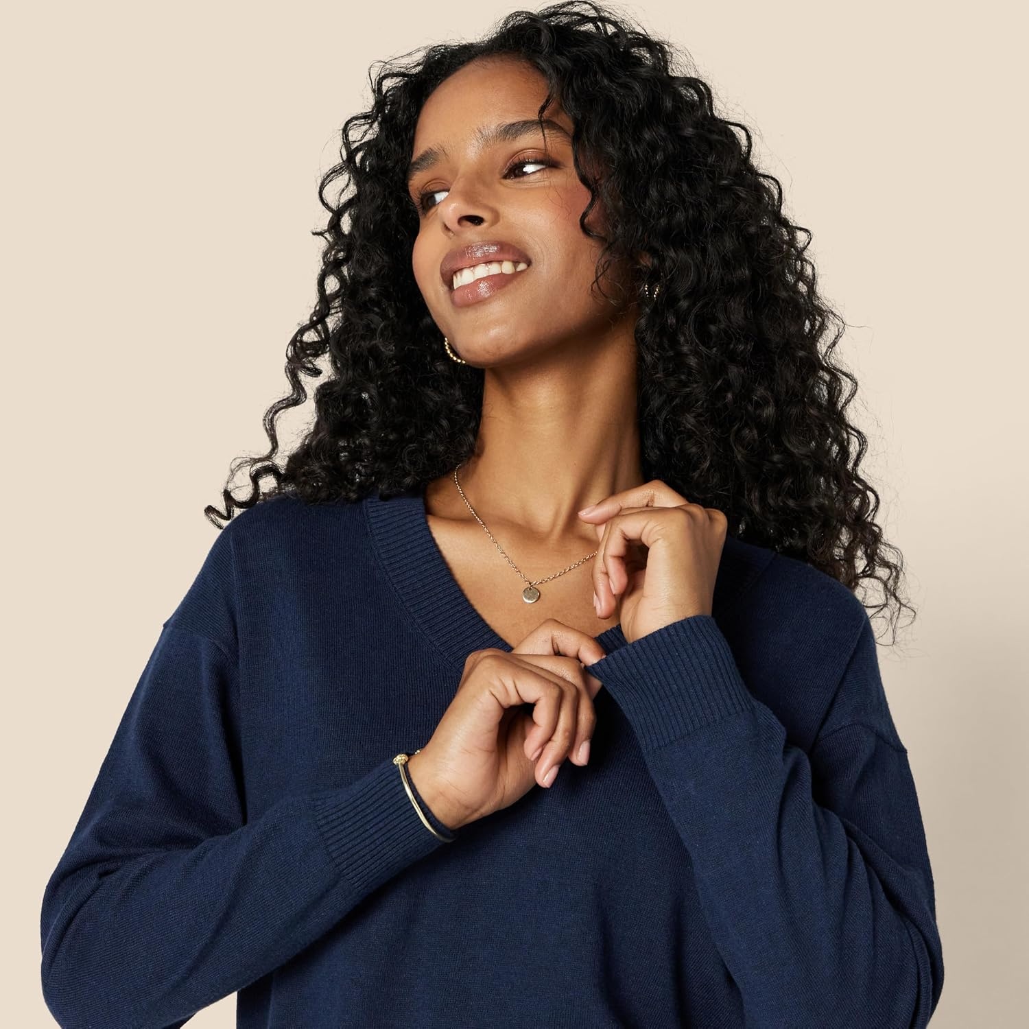 image:imageAmazon Essentials Womens RegularFit Lightweight LongSleeve VNeck Sweater Ribbed Cozy Soft Available in Plus SizeNavy
