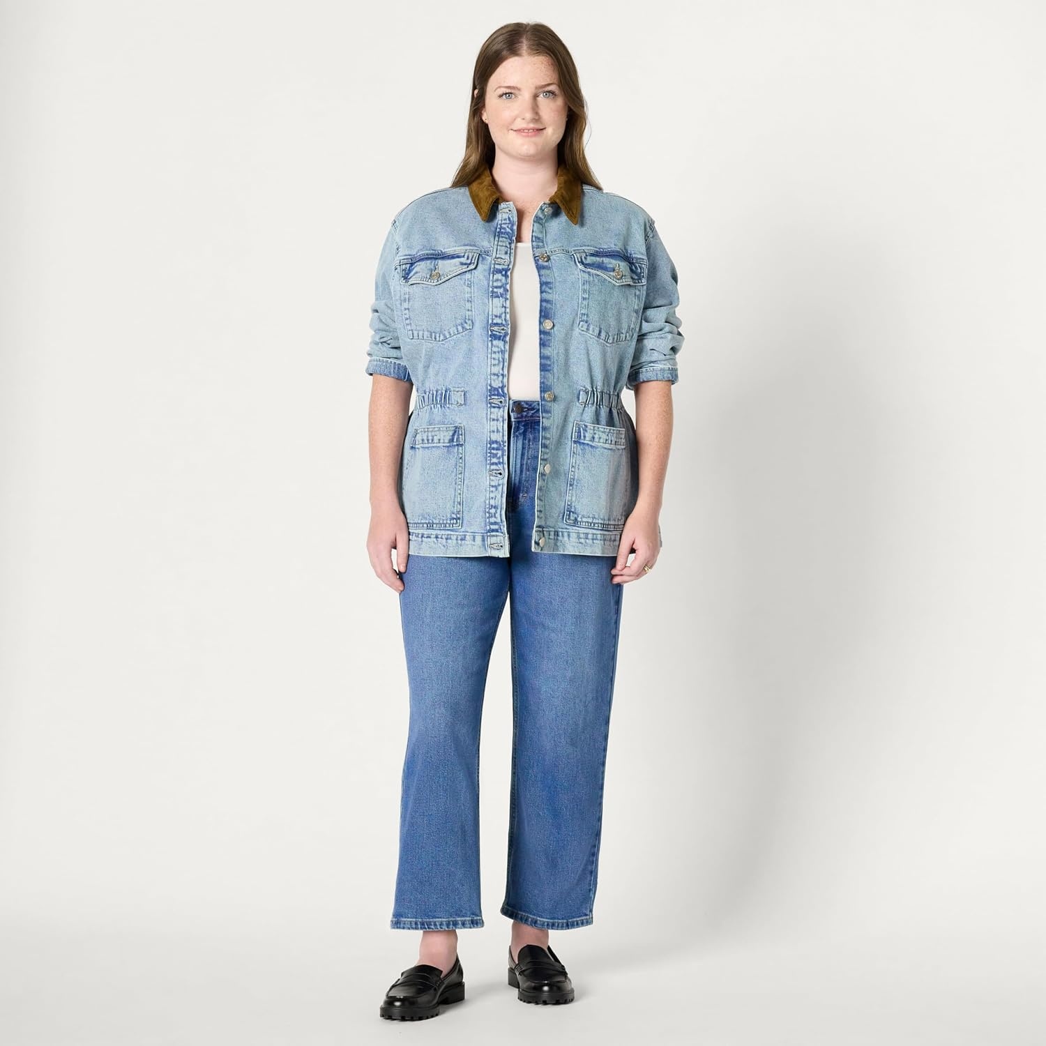 image:imageAmazon Essentials Womens RegularFit Low Stretch Denim Cinched Waist Barn Jacket with Corduroy Collar Chest PocketsIced Light Wash