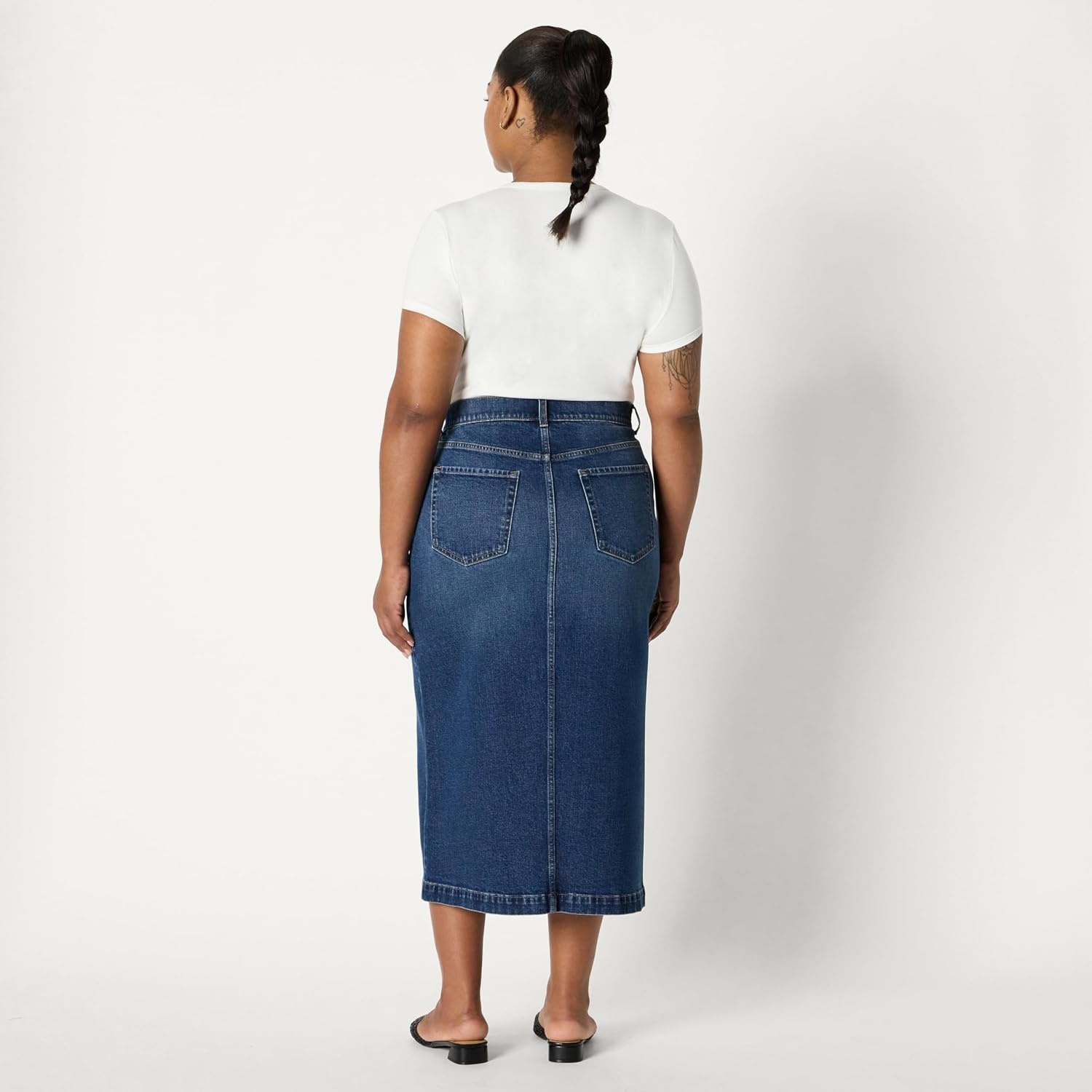 image:imageAmazon Essentials Womens RegularFit HighRise Long Jean Skirt with Slight Aline Silhouette 5 Pocket StylingStone Dark Wash