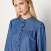 Amazon Essentials Women’s Relaxed Fit Denim Chambray Long-Sleeve Tunic Top with Blouson Sleeves, Cotton Lyocell Blend(Classic Medium Wash)