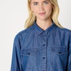 Amazon Essentials Women’s Relaxed-Fit Denim Chambray Button-Down Long-Sleeve Shirt, Soft Cotton Lyocell Blend(Classic Medium Wash)
