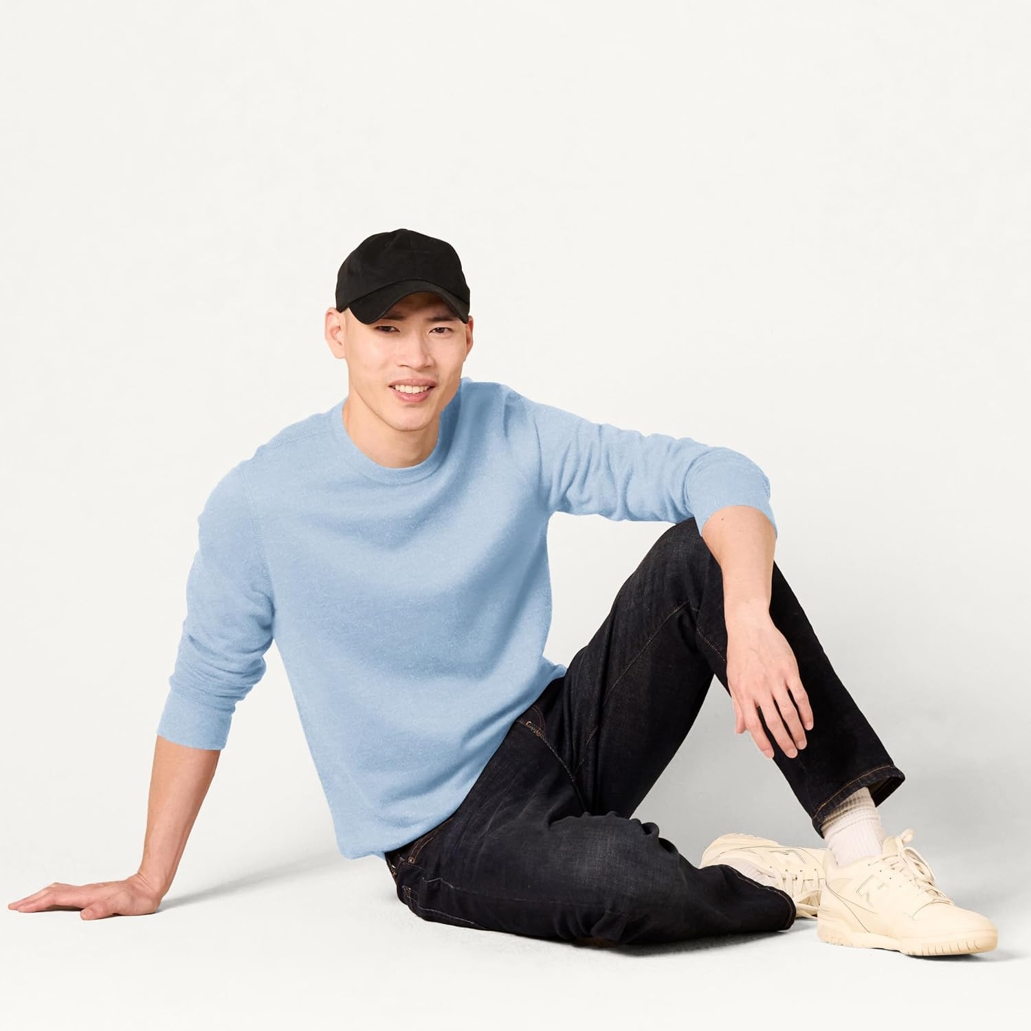 image:imageAmazon Essentials Mens Crewneck Fleece SweatshirtLight Blue Heather