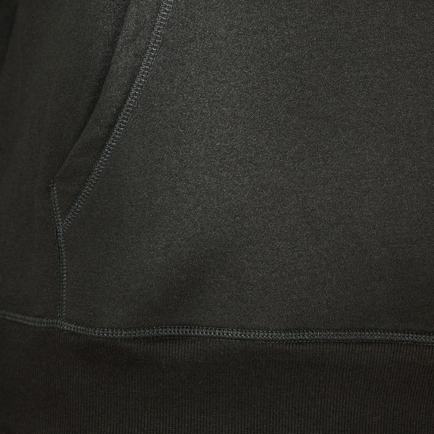 image:imageAmazon Essentials Mens Heavyweight Relaxed Fit Pullover Hooded Sweatshirt Warm Fleece with Brushed InteriorBlack
