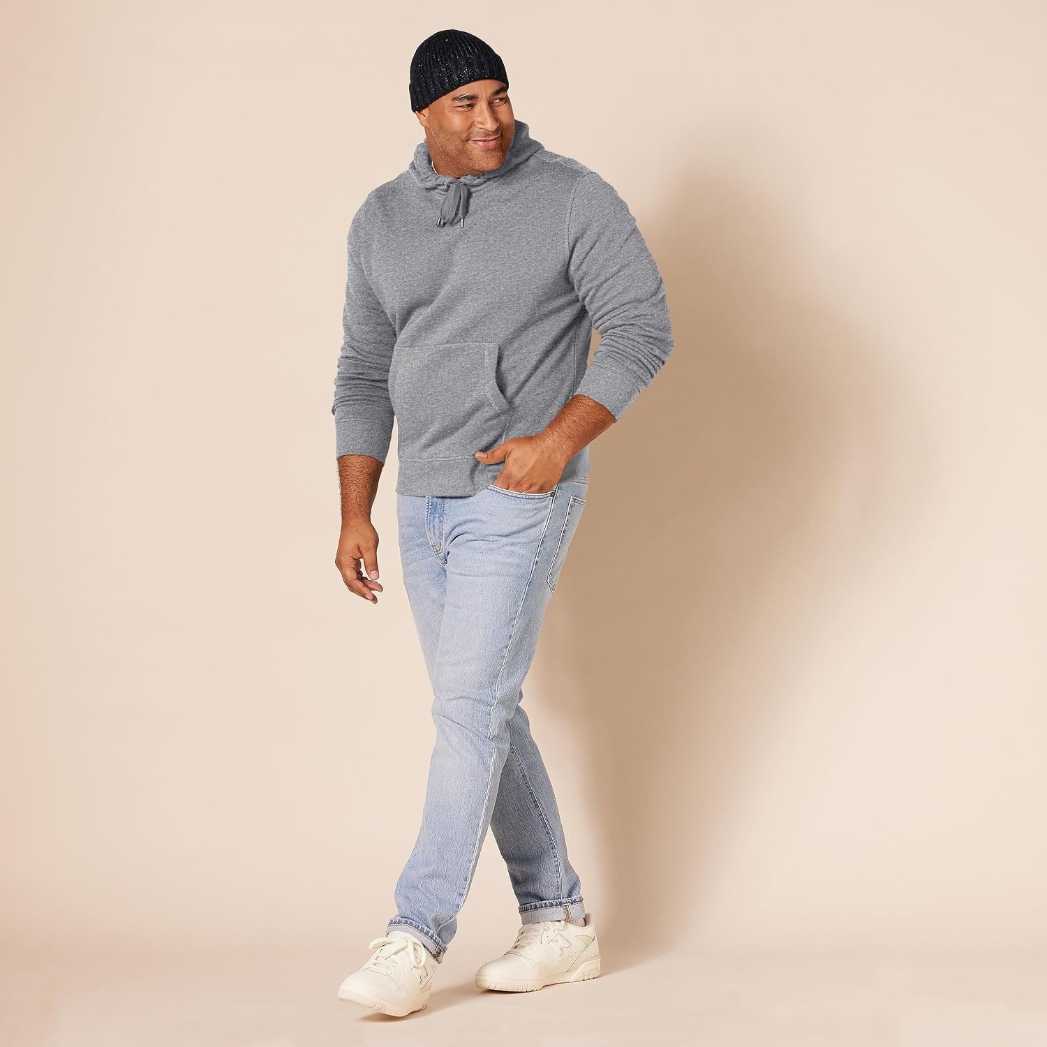 image:imageAmazon Essentials Mens Heavyweight Relaxed Fit Pullover Hooded Sweatshirt Warm Fleece with Brushed InteriorLight Grey Heather