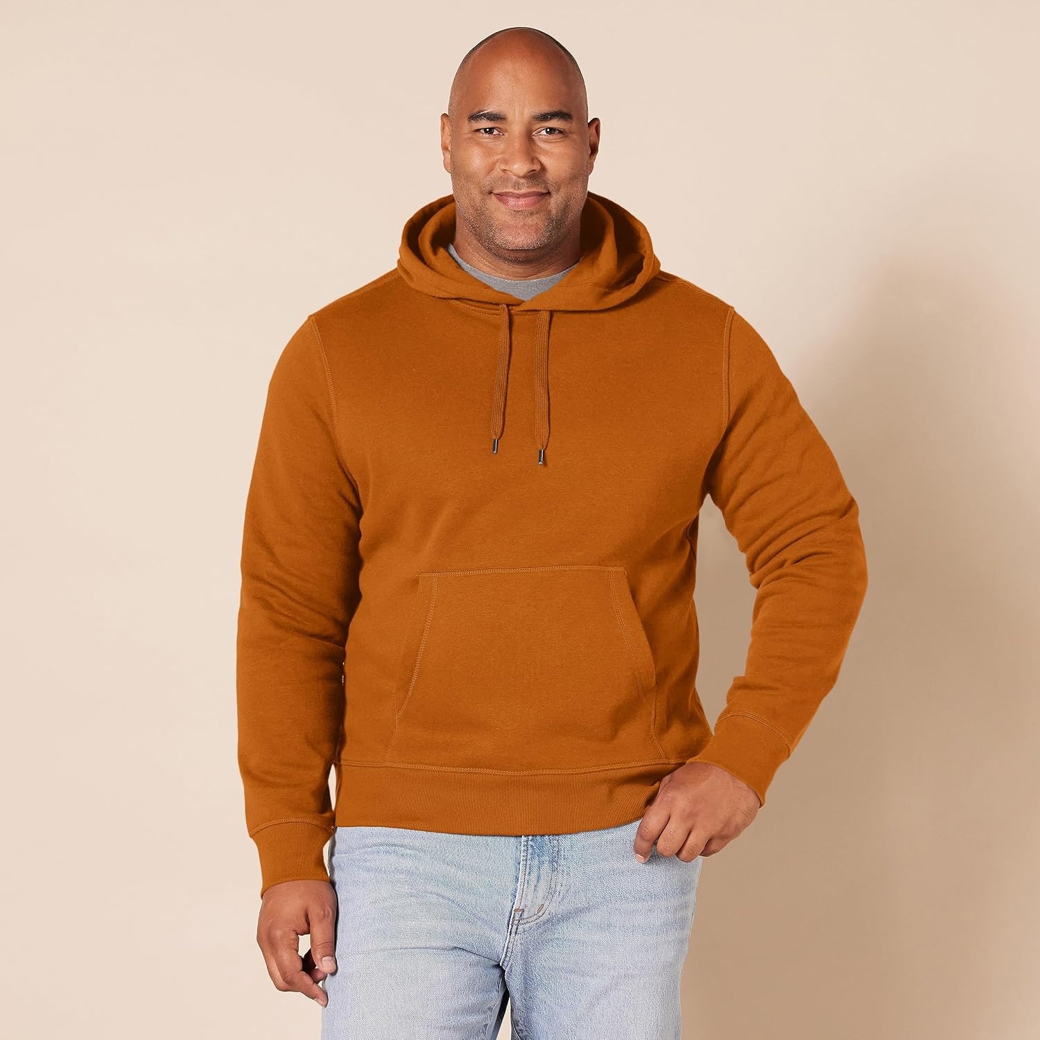 image:imageAmazon Essentials Mens Heavyweight Relaxed Fit Pullover Hooded Sweatshirt Warm Fleece with Brushed InteriorNutmeg