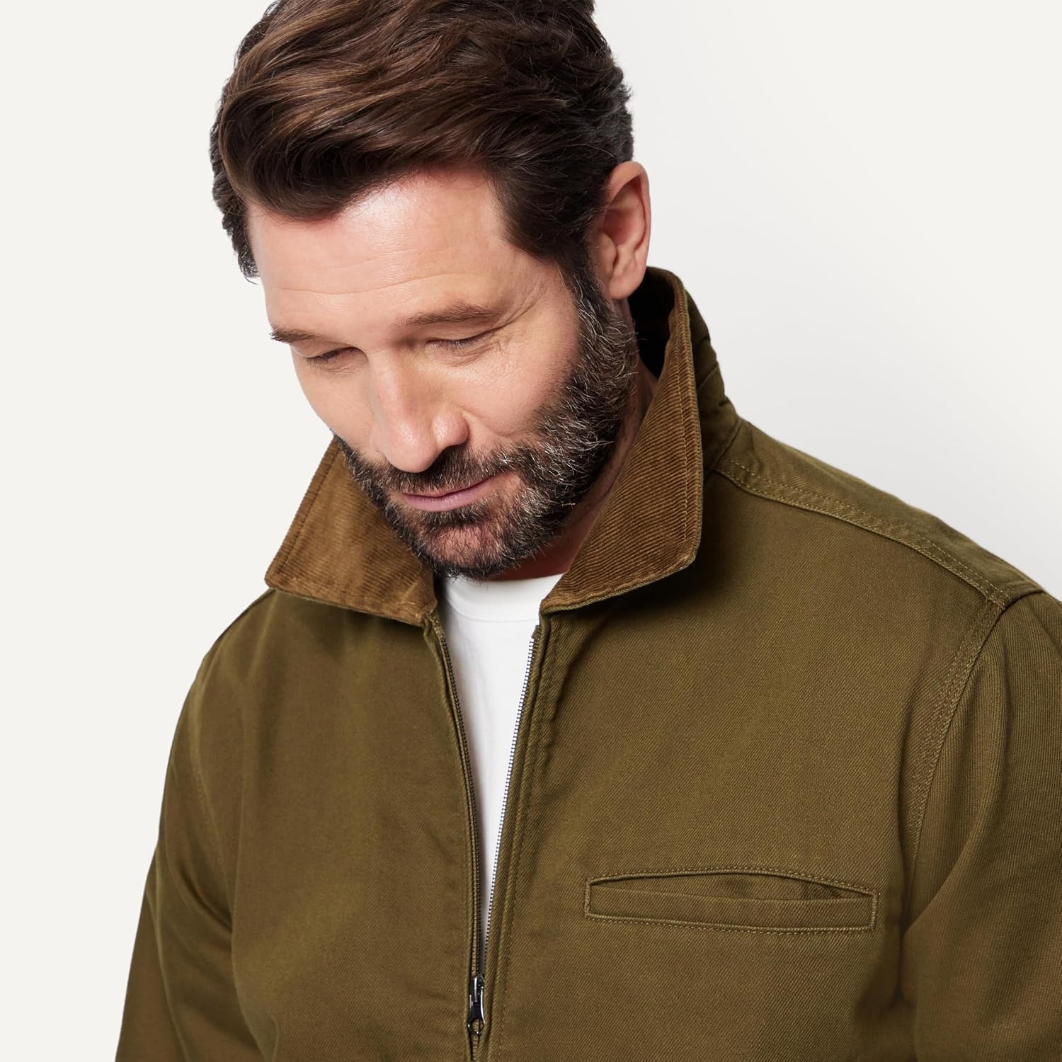image:imageAmazon Essentials Mens RelaxedFit Rigid Denim Zip Up JacketDeep Brown