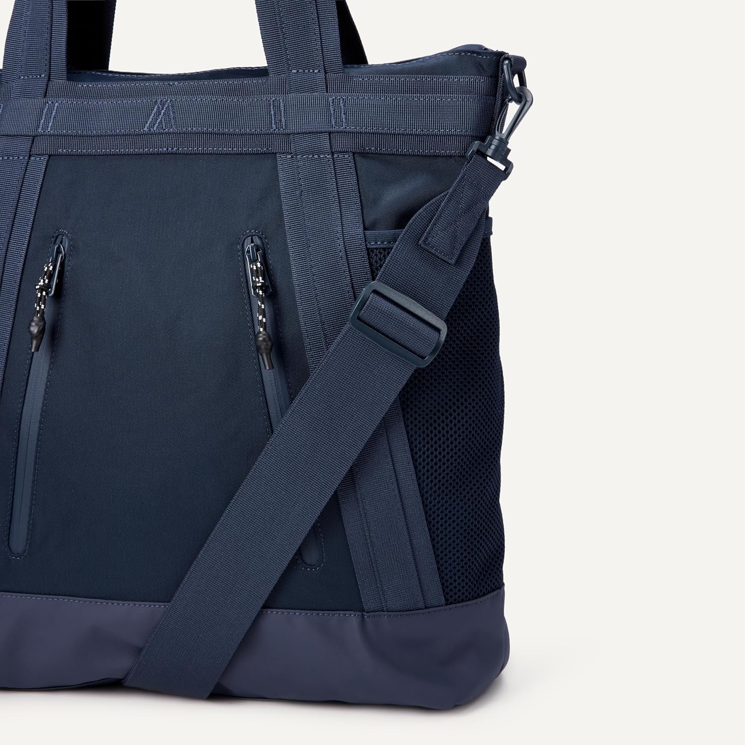 image:imageAmazon Essentials Unisex Adults Convertible Nylon Backpack Tote with Adjustable Straps for Men and WomenNavy