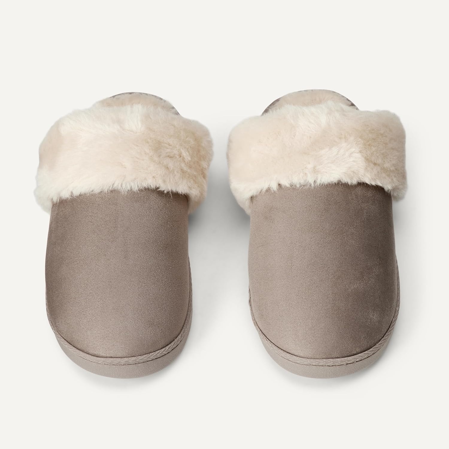 image:imageAmazon Essentials Womens Faux Fur Cozy SlippersGrey