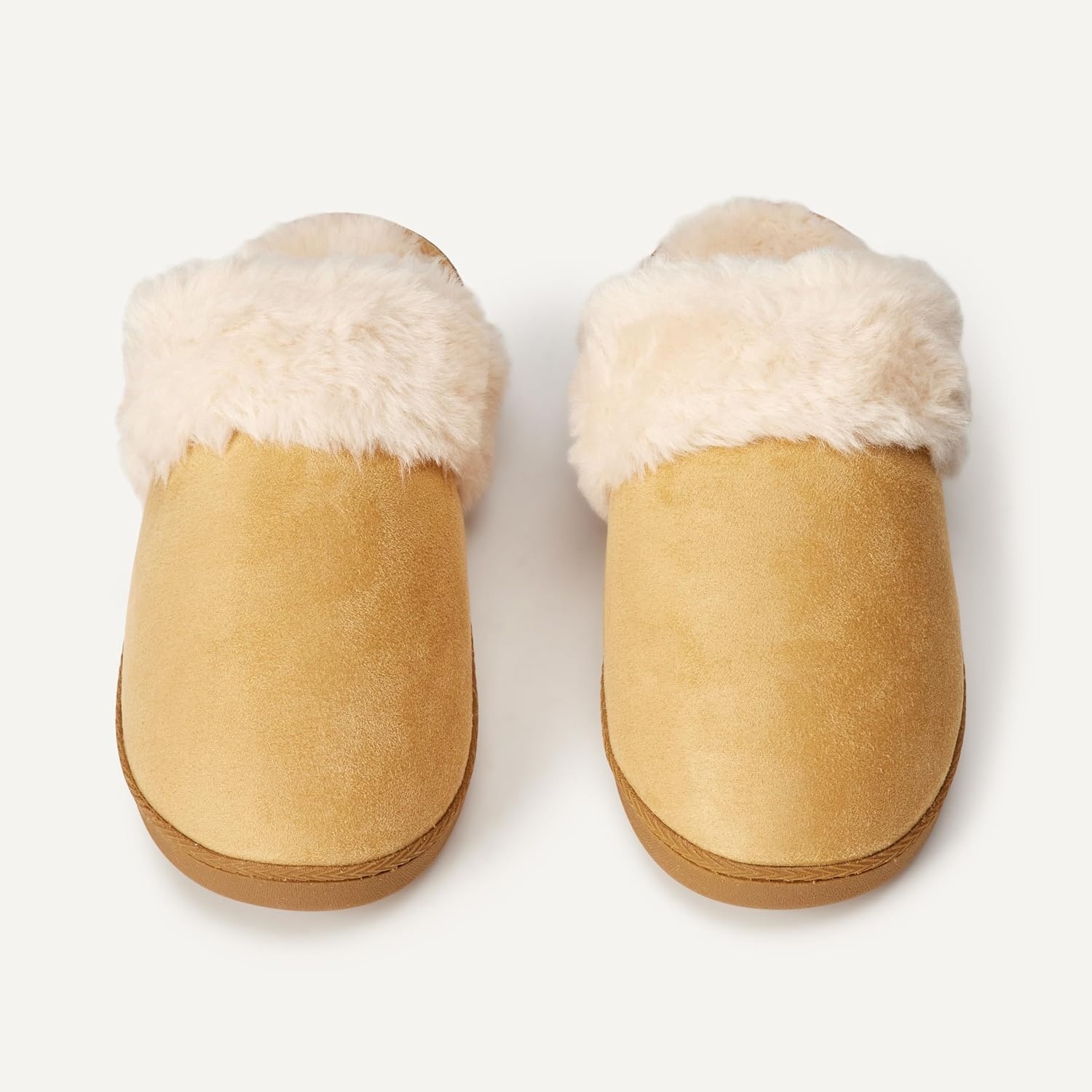image:imageAmazon Essentials Womens Faux Fur Cozy SlippersTan