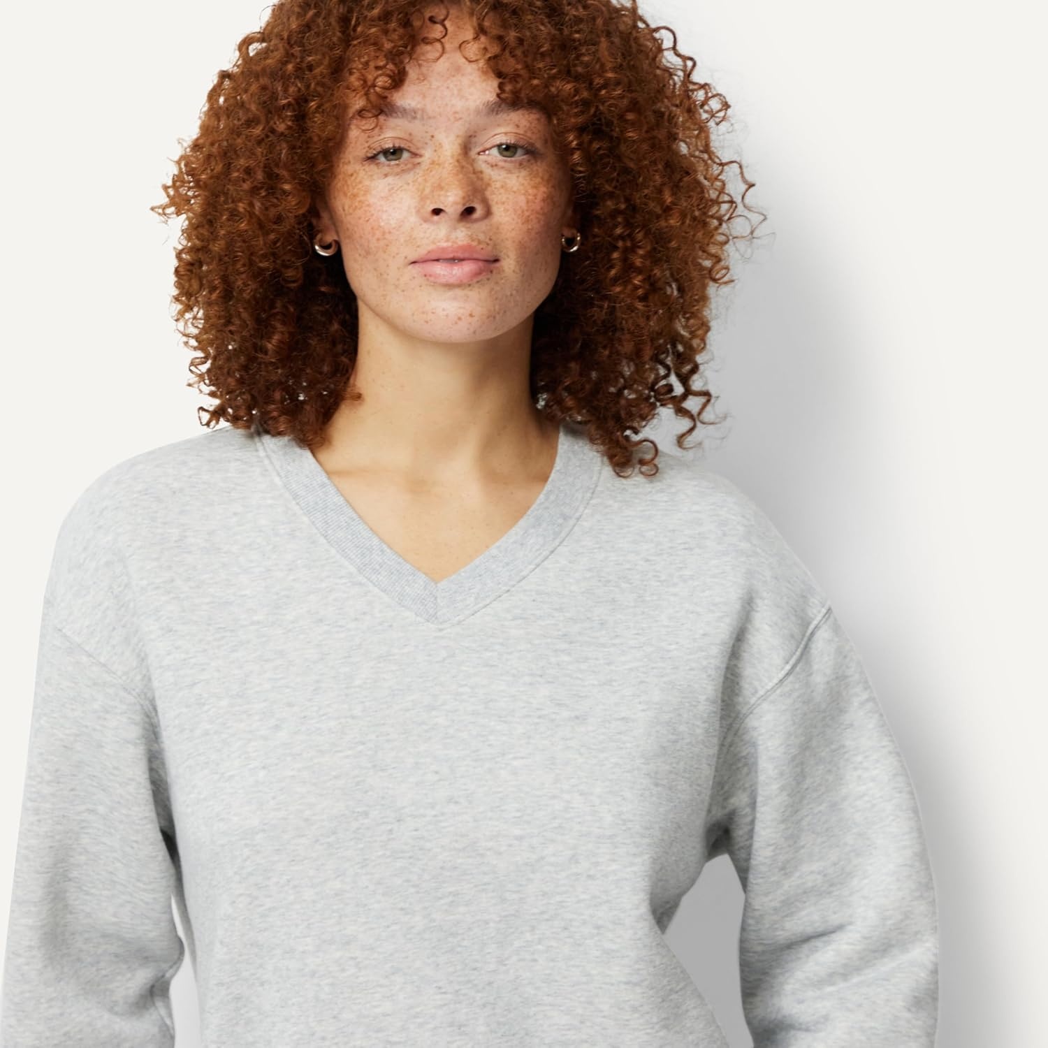 image:imageAmazon Essentials Womens Oversized VNeck Fleece Pullover SweatshirtLight Grey Heather