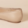 Amazon Essentials Women’s Round Toe Ballet Flats(Beige)