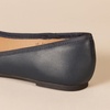 Amazon Essentials Women’s Round Toe Ballet Flats(Navy)