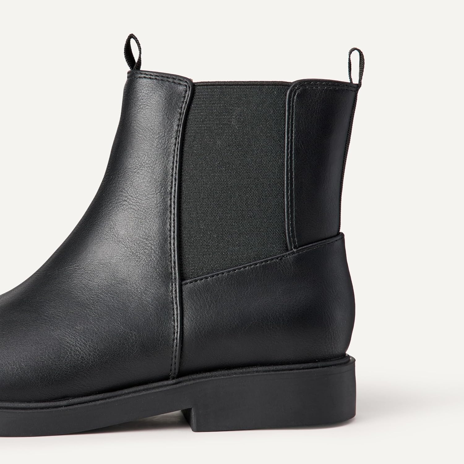 image:imageAmazon Essentials Girls Chelsea Ankle BootsBlack Faux Leather