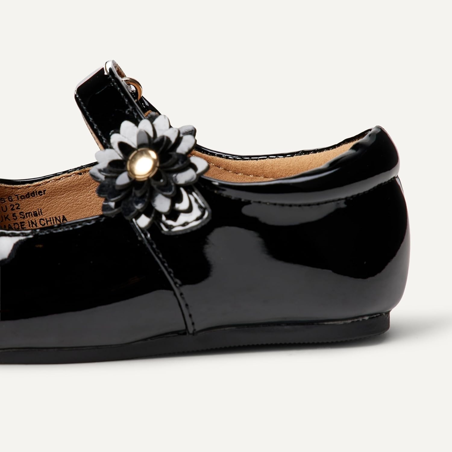 image:imageAmazon Essentials Girls and Toddlers Mary Jane FlatsBlack Patent