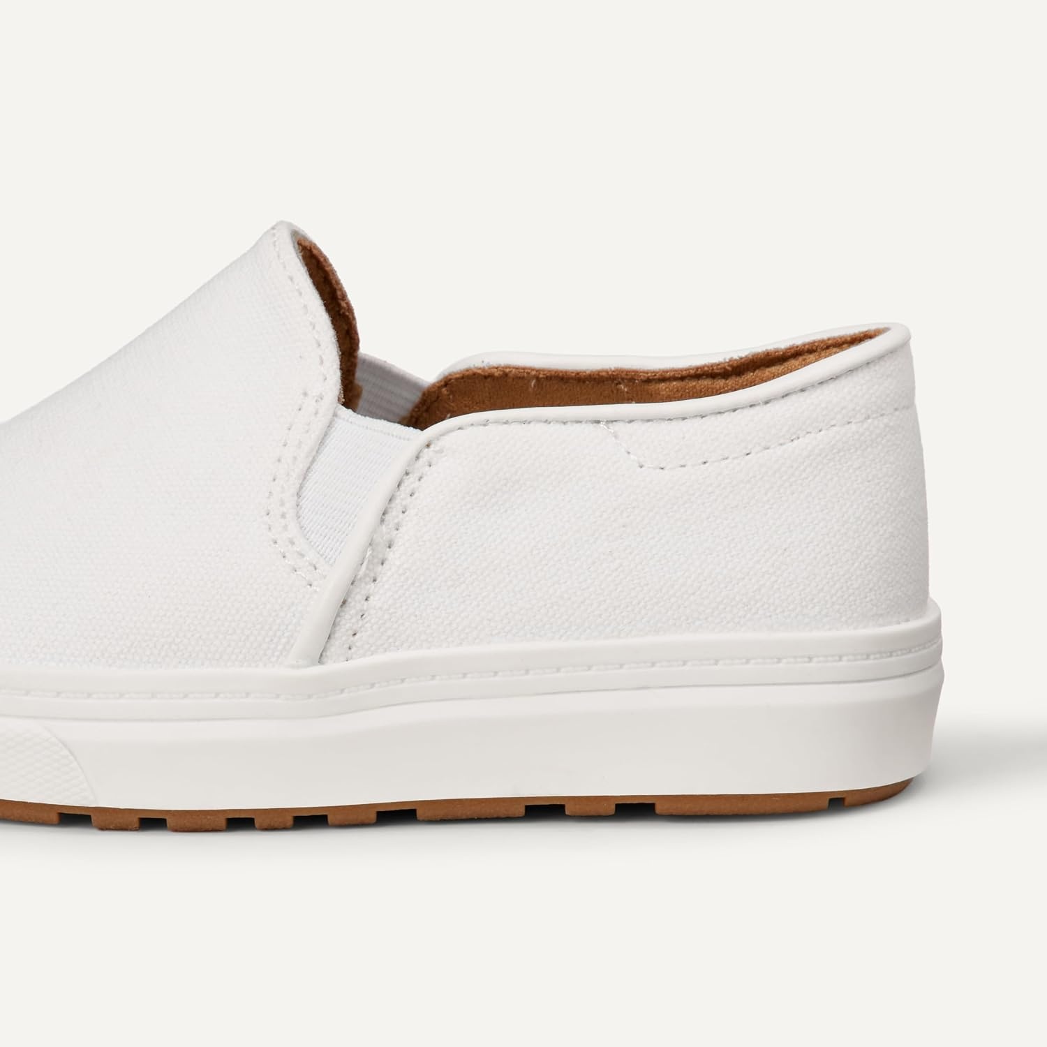 image:imageAmazon Essentials Unisex Kids and Toddlers Canvas Slipon SneakersWhite Canvas