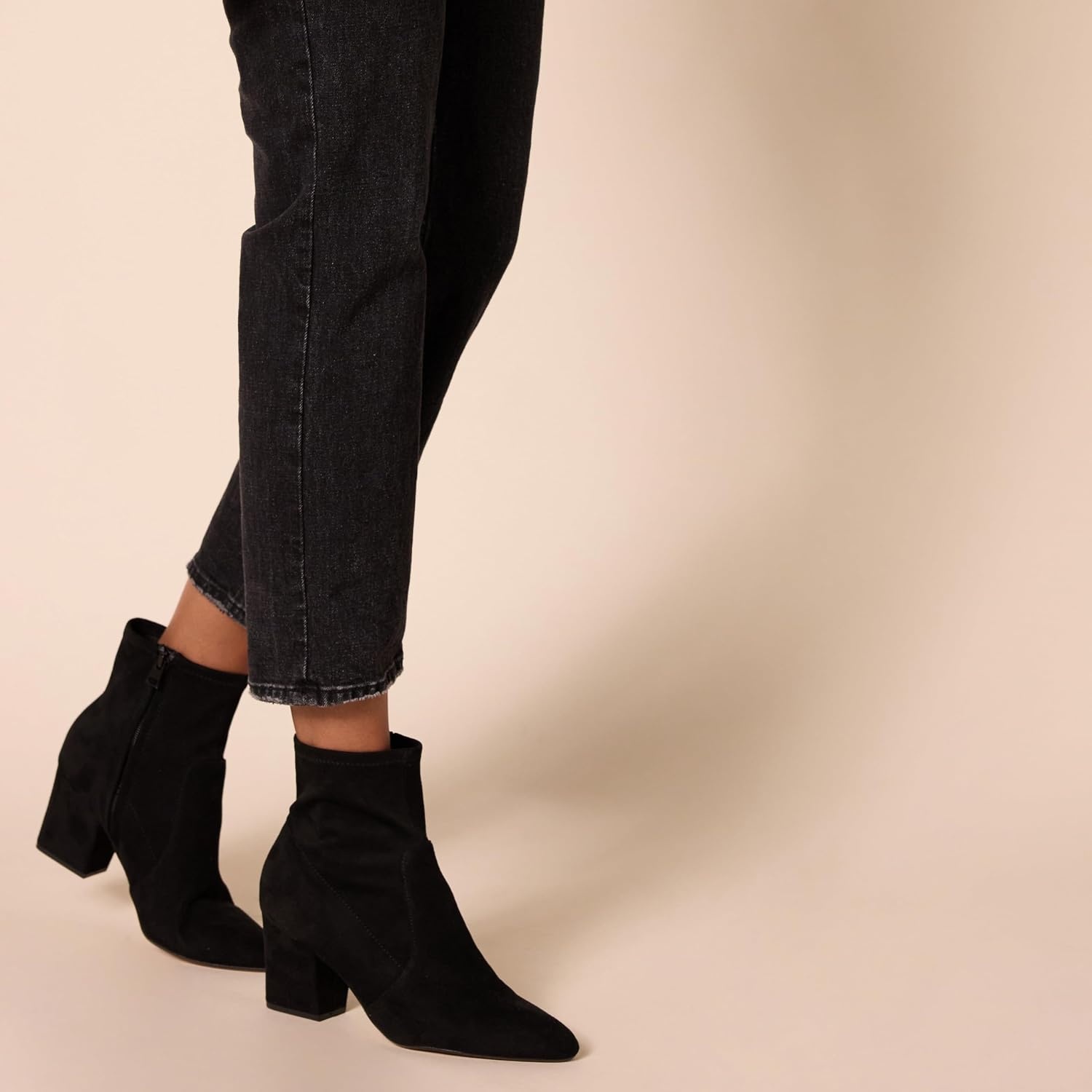 image:imageAmazon Essentials Womens Fitted Stretch Ankle Heel Boots with Pointed ToeBlack Microsuede