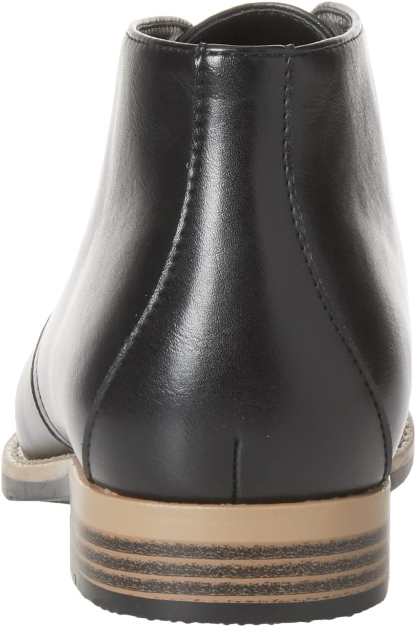image:imageAmazon Essentials mens Desert Chukka BootBlack