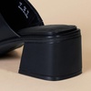 Amazon Essentials Women’s Block Heel Mule(Black)
