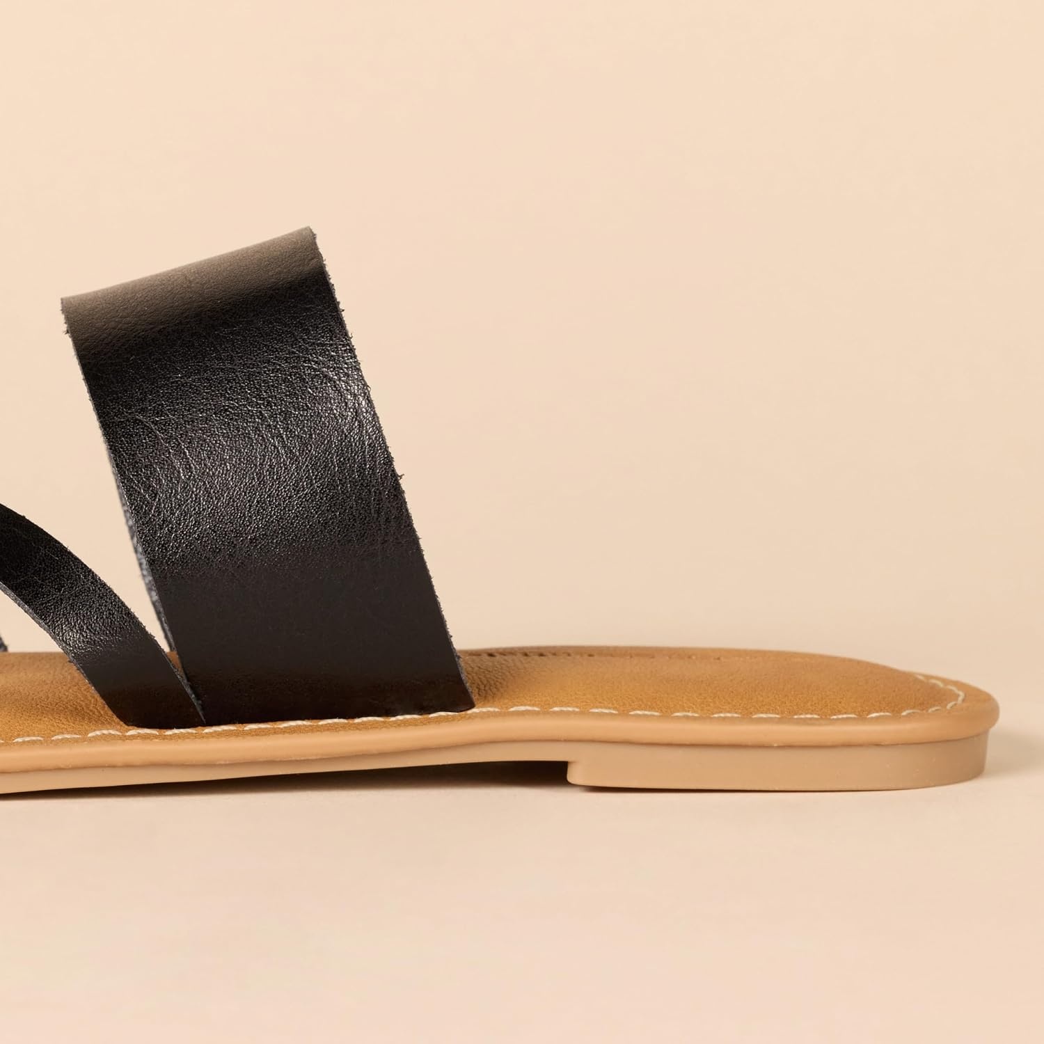 image:imageAmazon Essentials Womens One Band NonSlip Flip Flop SandalBlack