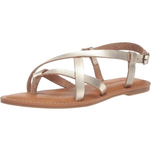 Amazon Essentials Women’s Casual Strappy Sandal(Gold)