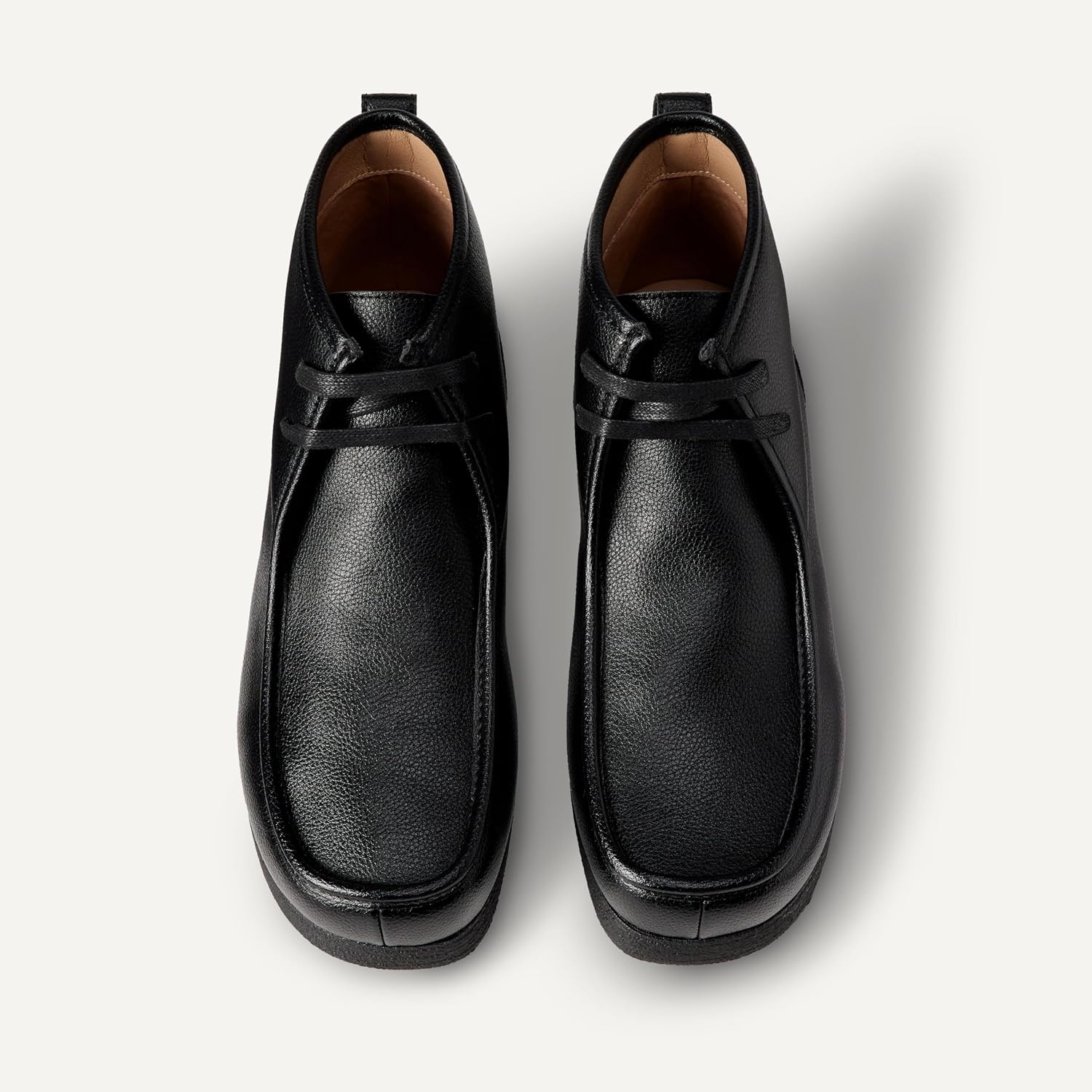 image:imageAmazon Essentials Mens Lightweight Chukka Moc Toe BootsBlack Faux Leather