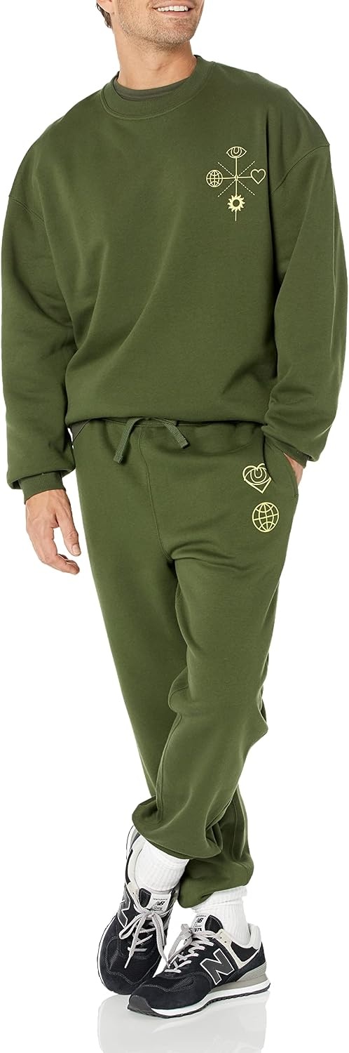 image:imageAmazon Essentials Mens OversizedFit Crewneck Sweatshirt Midweight Casual Available in Big amp TallDark Olive