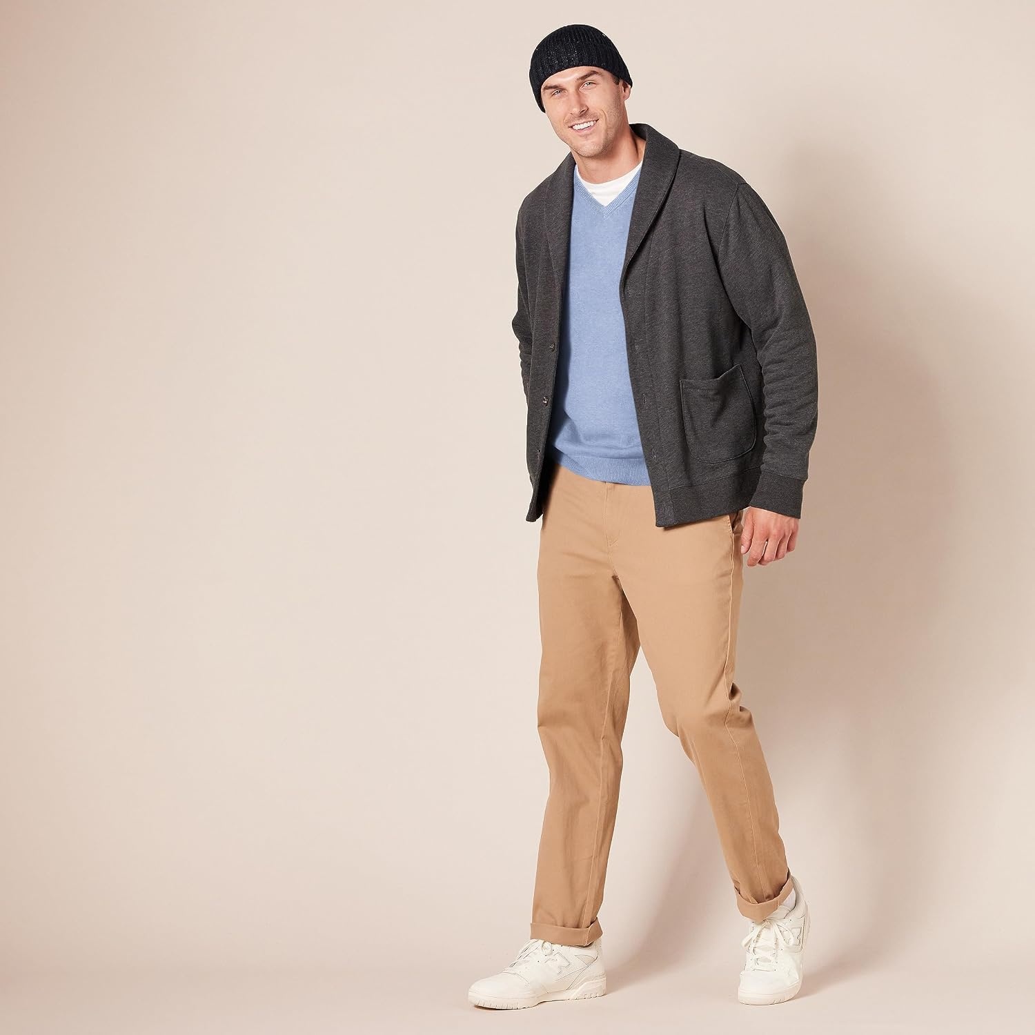 image:imageAmazon Essentials Mens Regular Fit Cotton VNeck Pullover Sweater Available in Big amp TallLight Blue