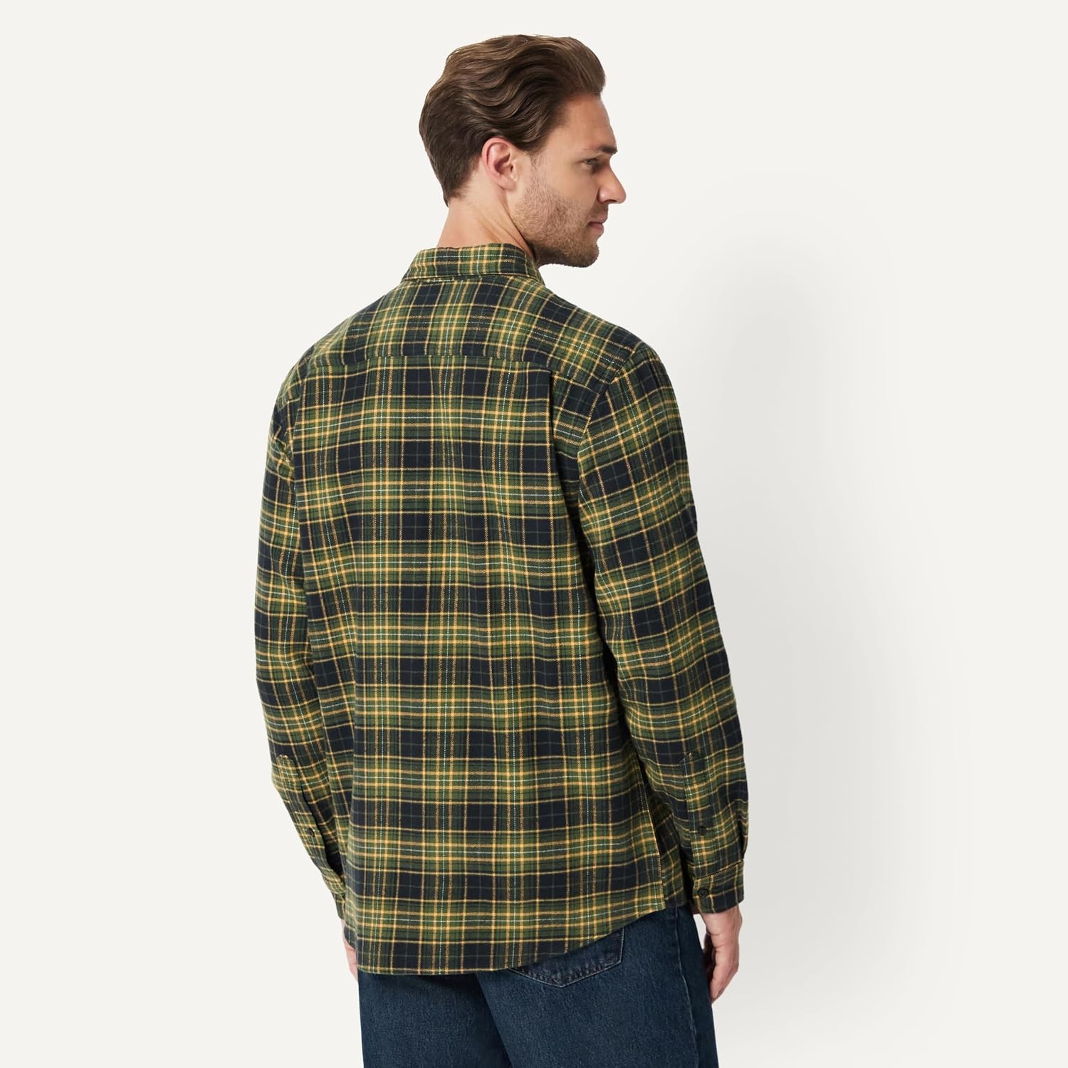 image:imageAmazon Essentials Mens RegularFit LongSleeve Flannel Casual Shirt TwoPocketDark Olive Plaid