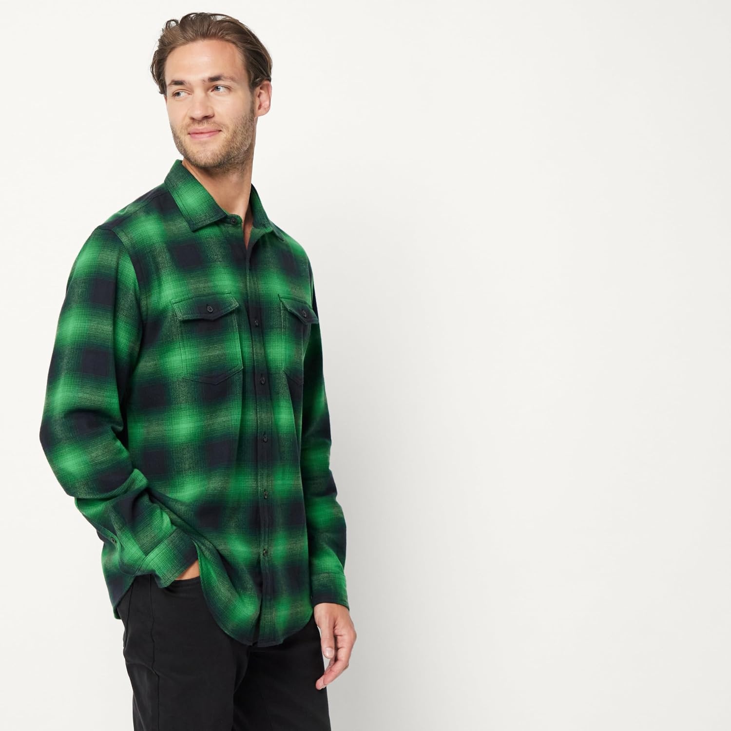 image:imageAmazon Essentials Mens RegularFit LongSleeve Flannel Casual Shirt TwoPocketGreen Shadow Plaid