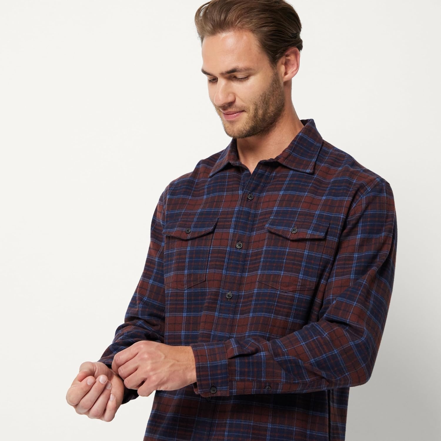 image:imageAmazon Essentials Mens RegularFit LongSleeve Flannel Casual Shirt TwoPocketNavy Chocolate Plaid
