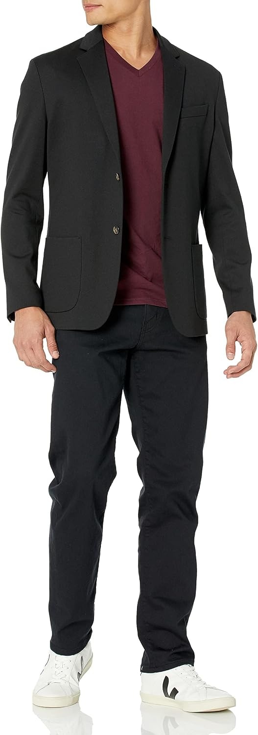 image:imageAmazon Essentials Mens StraightFit Stretch Jean LightStretch DenimBlack