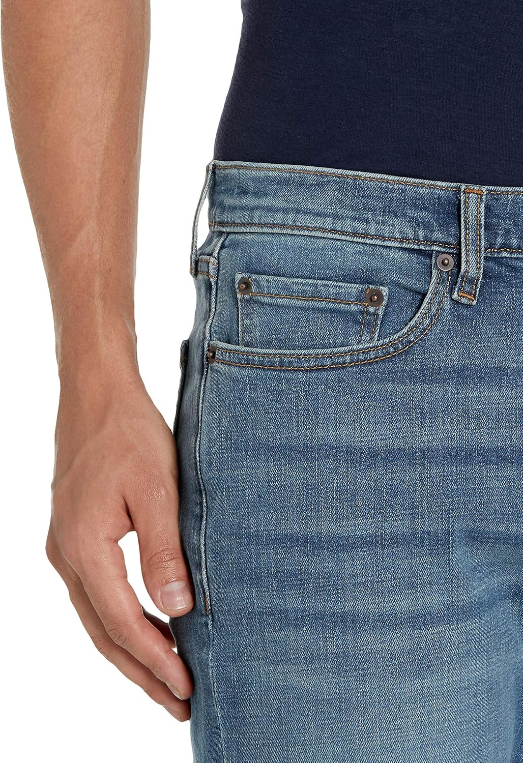 image:imageAmazon Essentials Mens StraightFit Stretch Jean LightStretch DenimMedium Blue Vintage