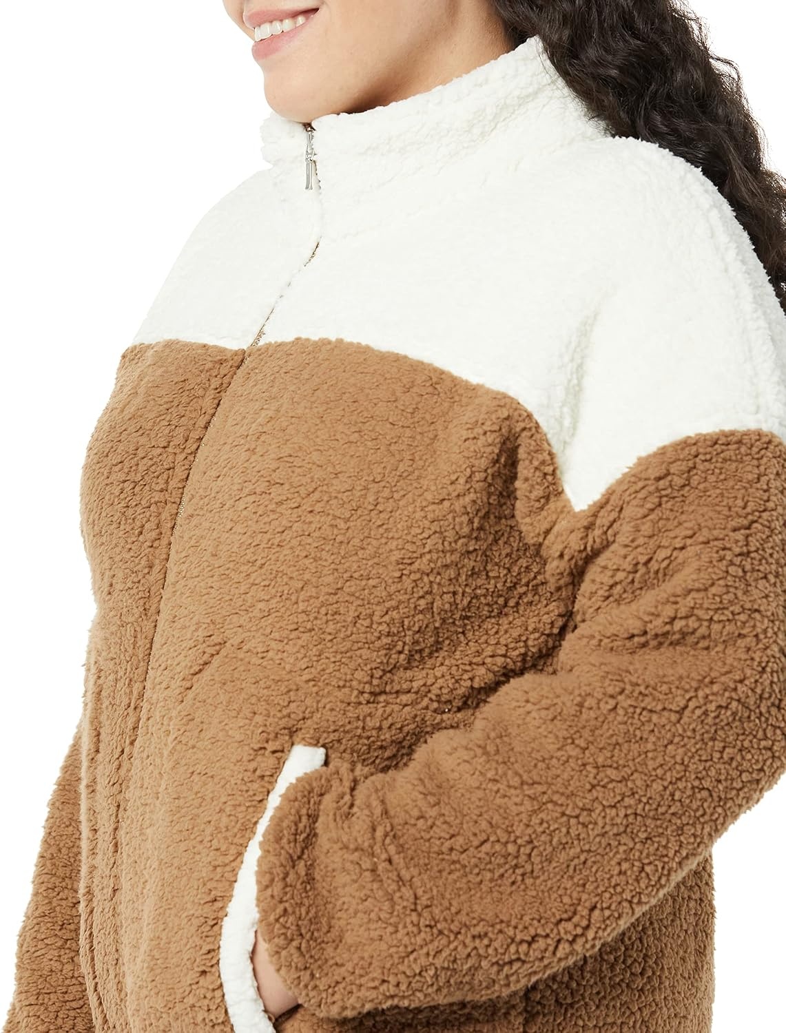 image:imageAmazon Essentials Womens Long Sleeve Fleece ZipUp Sherpa Lined Jacket with Stand NeckIvory Tan Shearling