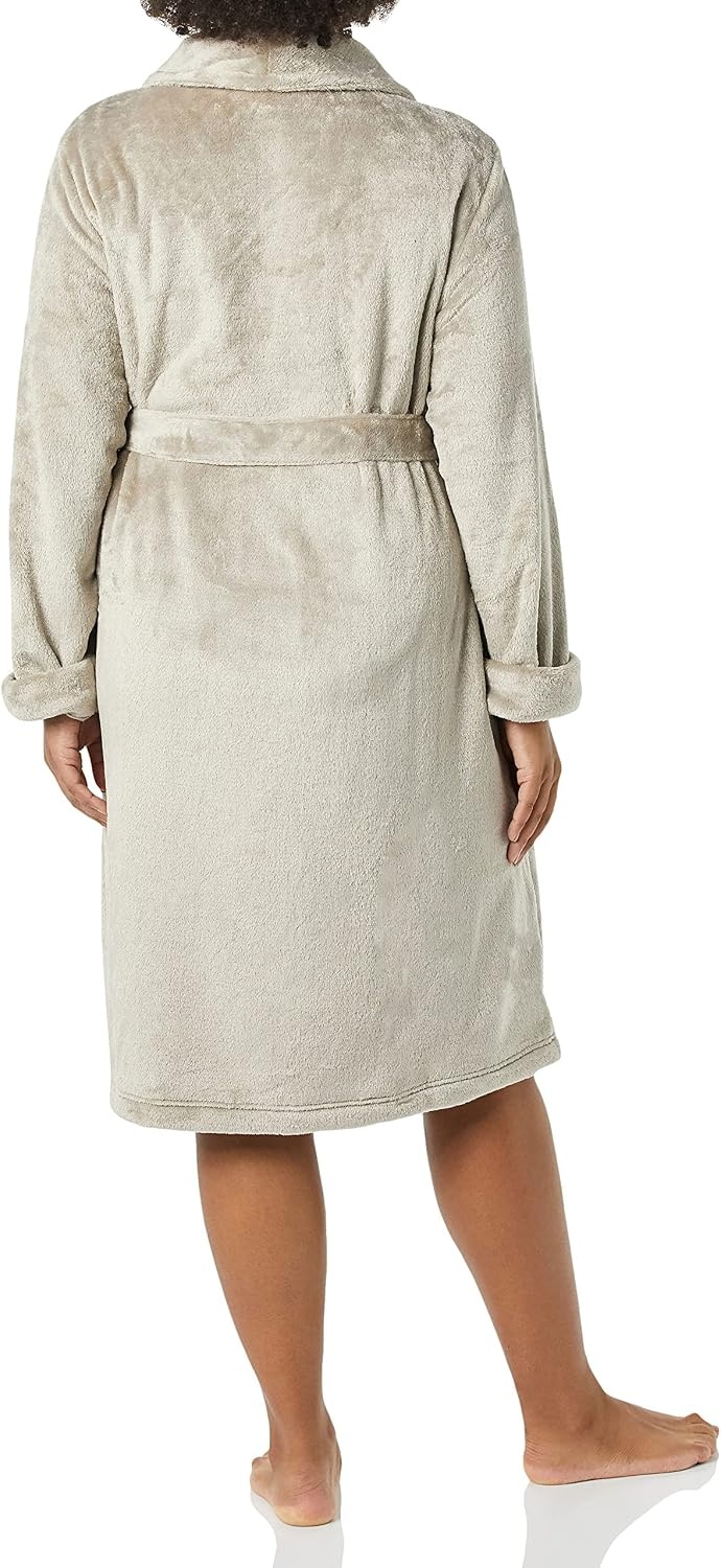 image:imageAmazon Essentials Womens MidLength Plush Bath Robe Loungewear Available in Plus SizeWarm Grey