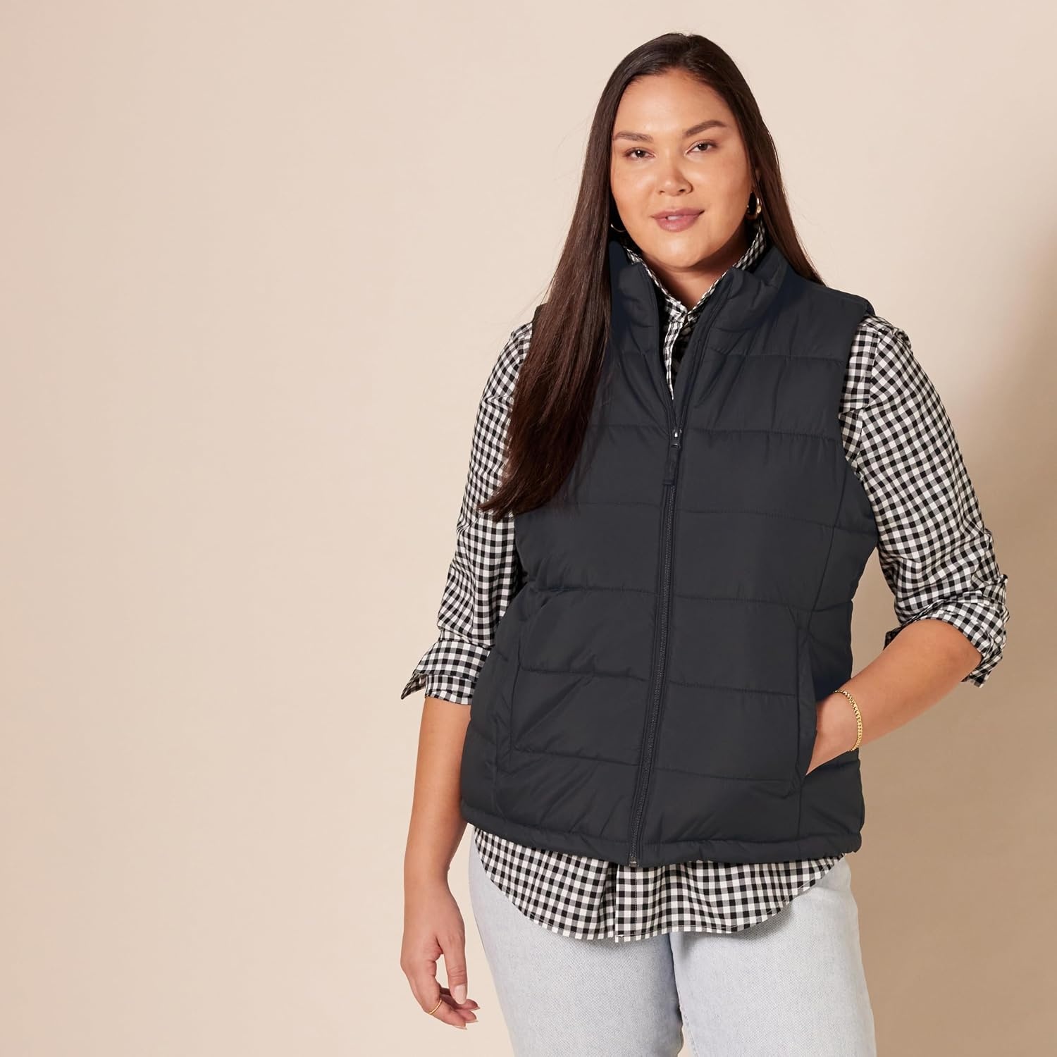 image:imageAmazon Essentials Womens MidWeight Puffer VestBlack