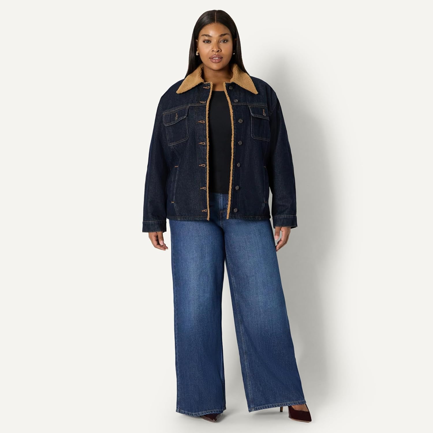 image:imageAmazon Essentials Womens OversizedFit Denim Jacket with Faux Shearling Collar and Lining HeavyweightRinse