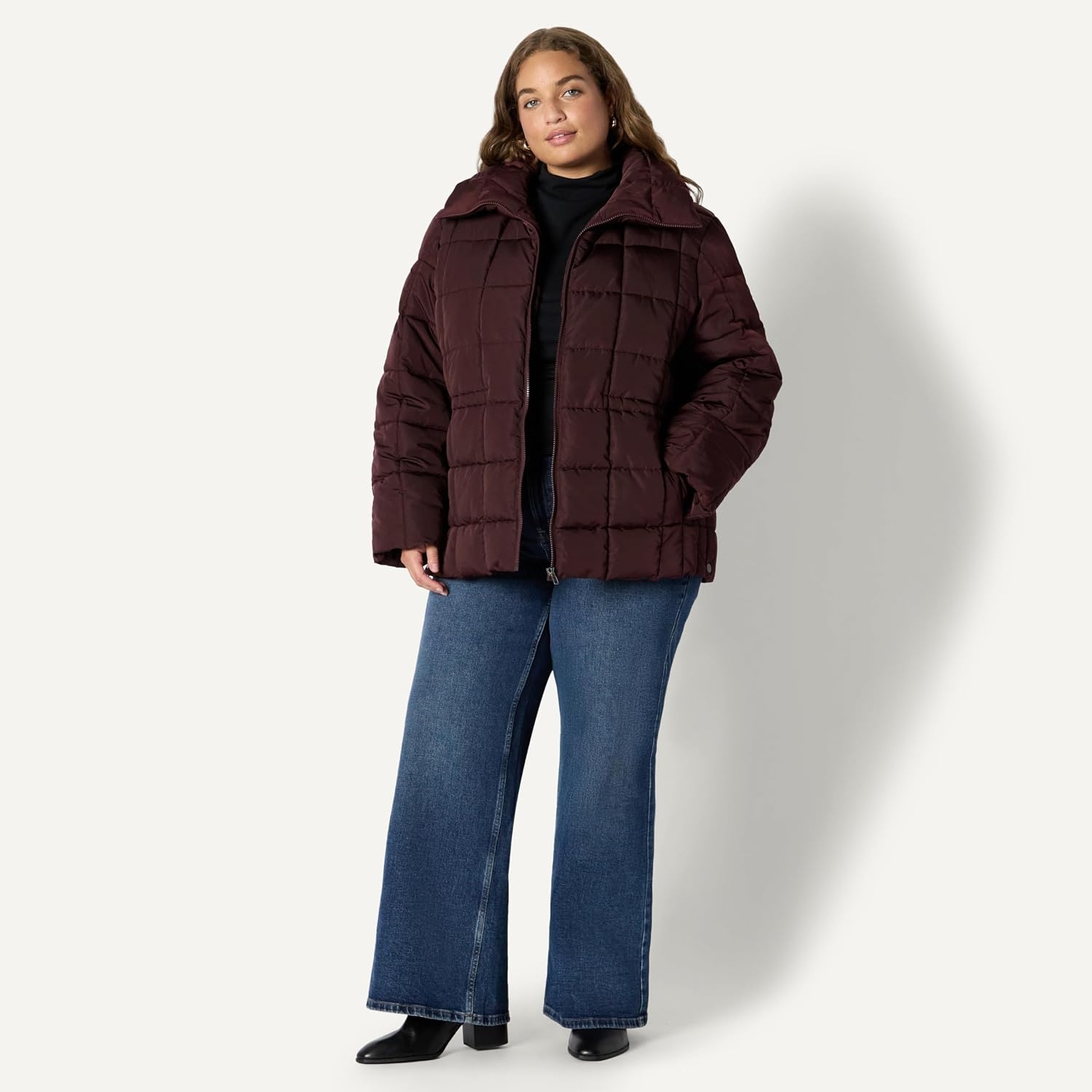 image:imageAmazon Essentials Womens OversizedFit Square Quilted Puffer Jacket with Adjustable Waist Zip Front Side PocketsDark Maroon