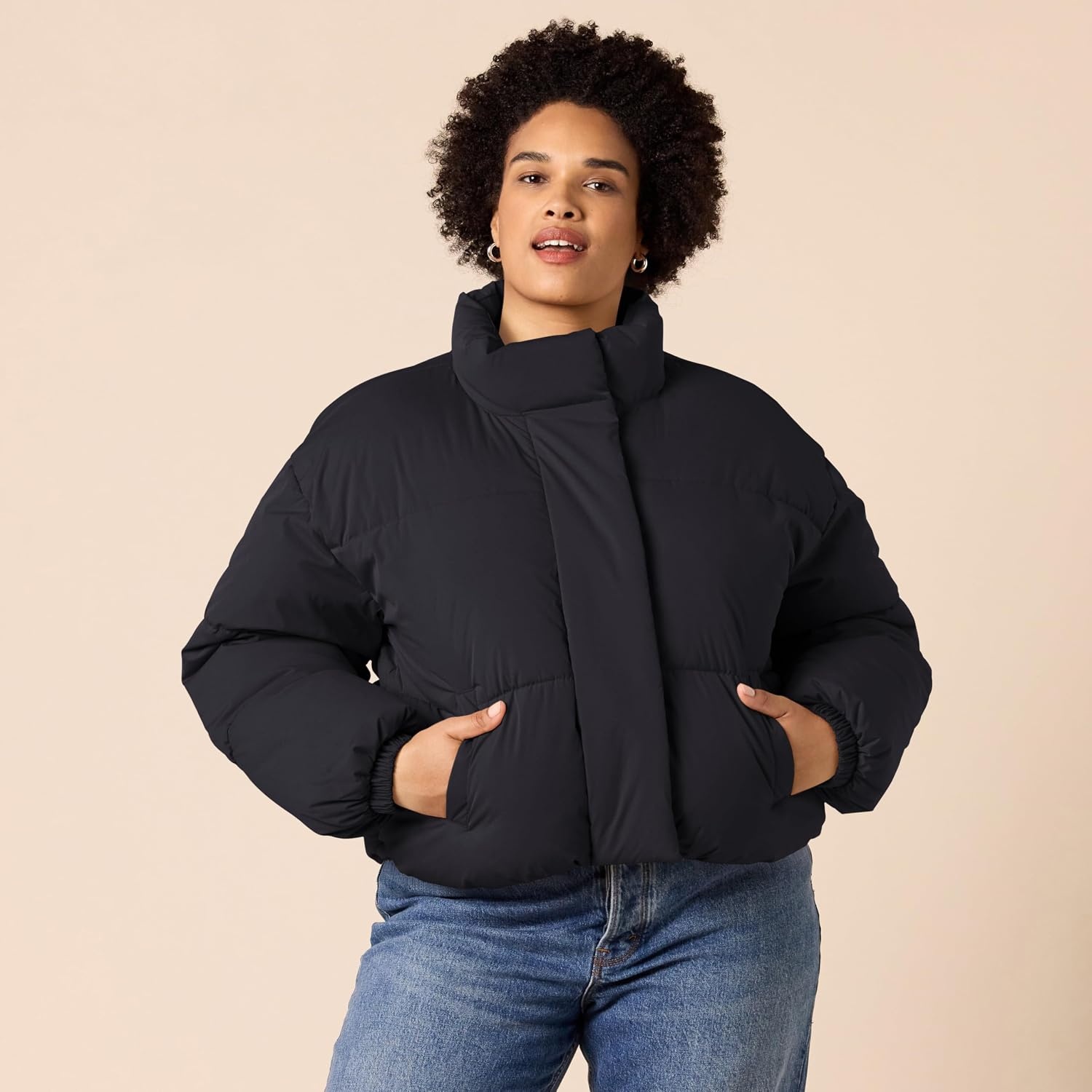 image:imageAmazon Essentials Womens Relaxed Fit Cropped FullZip Puffer Jacket with Snap Closure Quilted Matte or Sherpa FleeceBlack