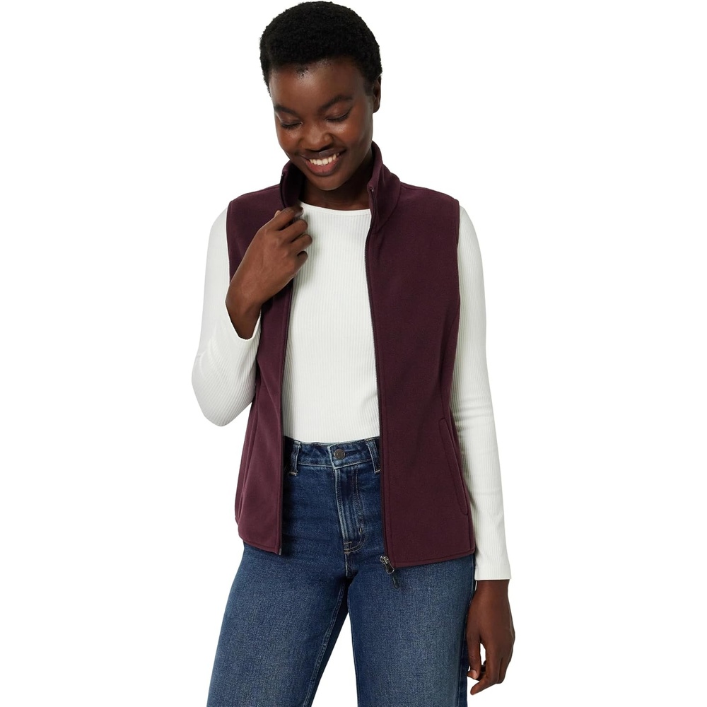 image:imageAmazon Essentials Womens ClassicFit Sleeveless Polar Soft Fleece Vest with Zip Pockets Available in Plus SizeBurgundy