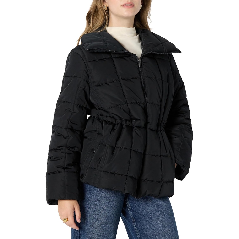 image:imageAmazon Essentials Womens OversizedFit Square Quilted Puffer Jacket with Adjustable Waist Zip Front Side PocketsBlack