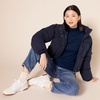 Amazon Essentials Women’s Classic-Fit Lightweight Long-Sleeve Turtleneck Sweater(Navy)