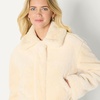 Amazon Essentials Women’s Oversized-Fit Cropped Faux Fur Jacket with Collar(Cream)