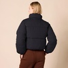 Amazon Essentials Women’s Relaxed Fit Cropped Full-Zip Puffer Jacket with Snap Closure, Quilted Matte or Sherpa Fleece(Black)