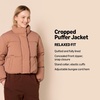 Amazon Essentials Women’s Relaxed Fit Cropped Full-Zip Puffer Jacket with Snap Closure, Quilted Matte or Sherpa Fleece(Light Brown)