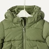 Amazon Essentials x Sofia Grainge Babies, Toddlers and Boys’ Water-Repellent Hooded Puffer Jacket(Light Olive)