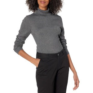 Amazon Essentials Women’s Classic-Fit Lightweight Long-Sleeve Turtleneck Sweater(Charcoal Heather)